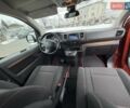 Красный Тойота Proace Verso, объемом двигателя 2 л и пробегом 77 тыс. км за 35800 $, фото 12 на Automoto.ua