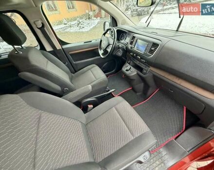 Красный Тойота Proace Verso, объемом двигателя 2 л и пробегом 77 тыс. км за 35800 $, фото 10 на Automoto.ua