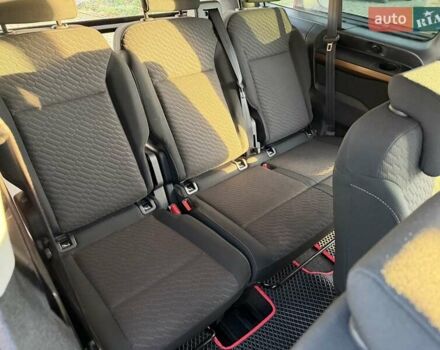 Красный Тойота Proace Verso, объемом двигателя 2 л и пробегом 77 тыс. км за 35800 $, фото 14 на Automoto.ua