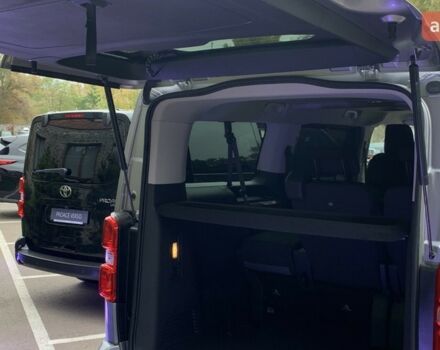 Тойота Proace Verso, объемом двигателя 2 л и пробегом 0 тыс. км за 53920 $, фото 6 на Automoto.ua