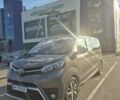 Серый Тойота Proace Verso, объемом двигателя 2 л и пробегом 33 тыс. км за 38999 $, фото 1 на Automoto.ua