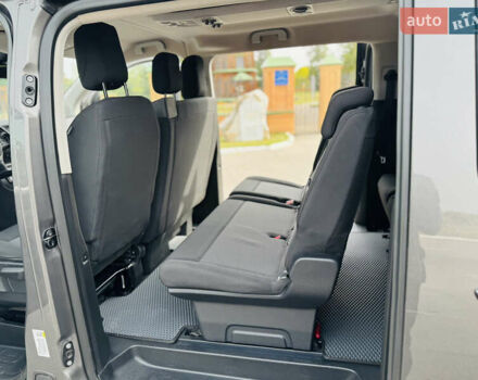 Серый Тойота Proace Verso, объемом двигателя 2 л и пробегом 47 тыс. км за 39500 $, фото 19 на Automoto.ua
