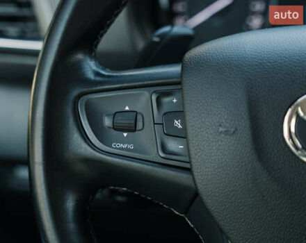 Серый Тойота Proace Verso, объемом двигателя 2 л и пробегом 229 тыс. км за 35000 $, фото 60 на Automoto.ua