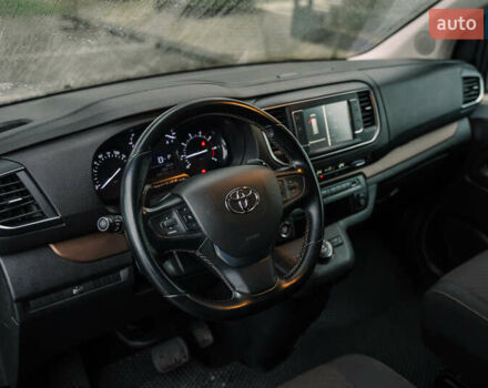 Сірий Тойота Proace Verso, об'ємом двигуна 2 л та пробігом 234 тис. км за 35000 $, фото 35 на Automoto.ua