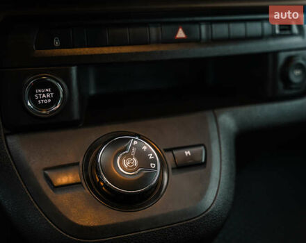 Сірий Тойота Proace Verso, об'ємом двигуна 2 л та пробігом 234 тис. км за 35000 $, фото 41 на Automoto.ua