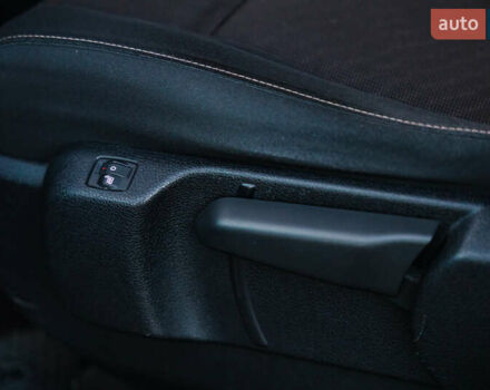 Серый Тойота Proace Verso, объемом двигателя 2 л и пробегом 313 тыс. км за 35000 $, фото 37 на Automoto.ua