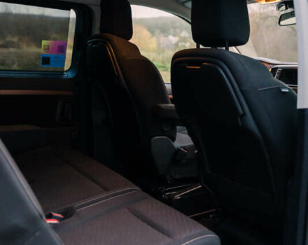 Серый Тойота Proace Verso, объемом двигателя 2 л и пробегом 313 тыс. км за 35000 $, фото 50 на Automoto.ua