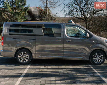Серый Тойота Proace Verso, объемом двигателя 2 л и пробегом 229 тыс. км за 35000 $, фото 7 на Automoto.ua