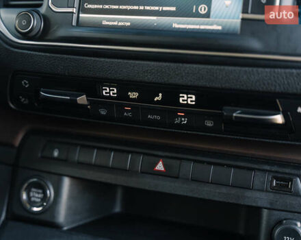 Серый Тойота Proace Verso, объемом двигателя 2 л и пробегом 229 тыс. км за 35000 $, фото 58 на Automoto.ua