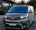 Серый Тойота Proace Verso, объемом двигателя 2 л и пробегом 313 тыс. км за 35000 $, фото 1 на Automoto.ua