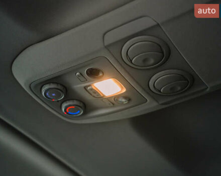 Сірий Тойота Proace Verso, об'ємом двигуна 2 л та пробігом 234 тис. км за 35000 $, фото 42 на Automoto.ua