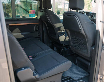 Серый Тойота Proace Verso, объемом двигателя 2 л и пробегом 229 тыс. км за 35000 $, фото 46 на Automoto.ua