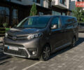Серый Тойота Proace Verso, объемом двигателя 2 л и пробегом 229 тыс. км за 35000 $, фото 2 на Automoto.ua