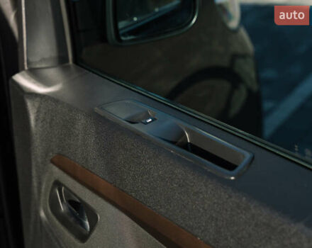 Серый Тойота Proace Verso, объемом двигателя 2 л и пробегом 229 тыс. км за 35000 $, фото 49 на Automoto.ua