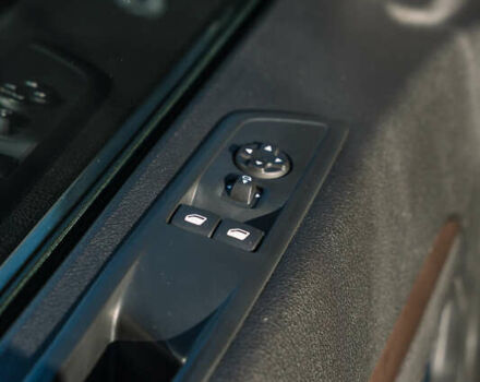 Серый Тойота Proace Verso, объемом двигателя 2 л и пробегом 229 тыс. км за 35000 $, фото 29 на Automoto.ua