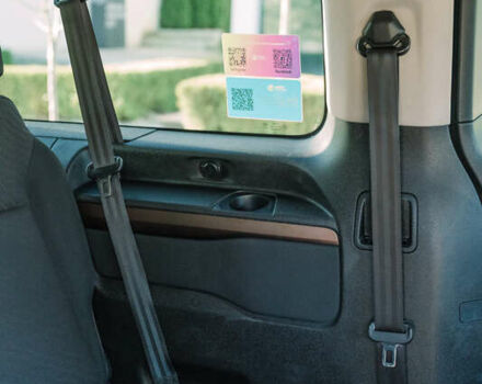 Серый Тойота Proace Verso, объемом двигателя 2 л и пробегом 229 тыс. км за 35000 $, фото 52 на Automoto.ua