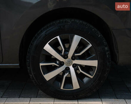 Сірий Тойота Proace Verso, об'ємом двигуна 2 л та пробігом 212 тис. км за 38000 $, фото 10 на Automoto.ua