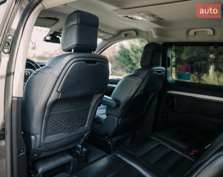 Сірий Тойота Proace Verso, об'ємом двигуна 2 л та пробігом 212 тис. км за 38000 $, фото 38 на Automoto.ua