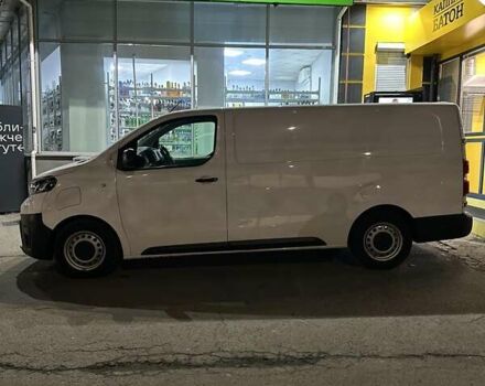 Белый Тойота Proace, объемом двигателя 0 л и пробегом 30 тыс. км за 16950 $, фото 3 на Automoto.ua