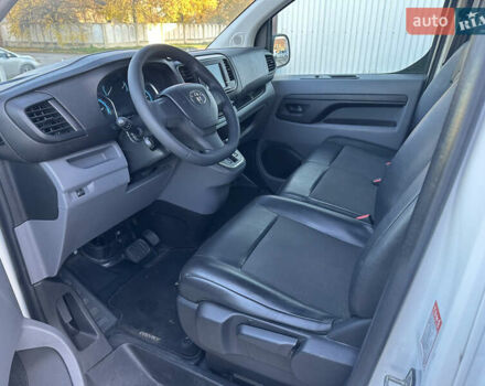 Белый Тойота Proace, объемом двигателя 0 л и пробегом 100 тыс. км за 19900 $, фото 12 на Automoto.ua