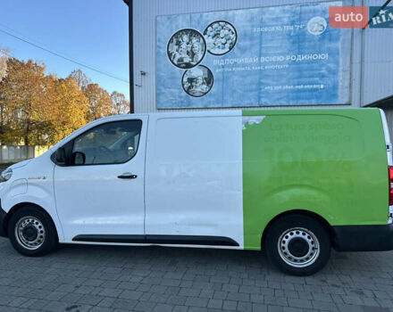 Белый Тойота Proace, объемом двигателя 0 л и пробегом 100 тыс. км за 19900 $, фото 3 на Automoto.ua