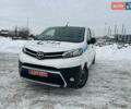 Белый Тойота Proace, объемом двигателя 1.5 л и пробегом 104 тыс. км за 16700 $, фото 1 на Automoto.ua