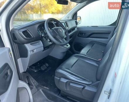 Белый Тойота Proace, объемом двигателя 0 л и пробегом 100 тыс. км за 19900 $, фото 9 на Automoto.ua