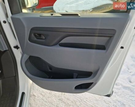 Білий Тойота Proace, об'ємом двигуна 2 л та пробігом 173 тис. км за 17300 $, фото 36 на Automoto.ua