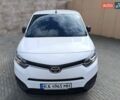 Белый Тойота Proace, объемом двигателя 1.56 л и пробегом 36 тыс. км за 18999 $, фото 6 на Automoto.ua