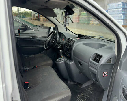 Белый Тойота Proace, объемом двигателя 2 л и пробегом 300 тыс. км за 7799 $, фото 10 на Automoto.ua
