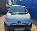 Білий Тойота Proace, об'ємом двигуна 1.56 л та пробігом 150 тис. км за 10500 $, фото 1 на Automoto.ua