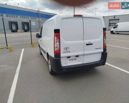 Белый Тойота Proace, объемом двигателя 1.6 л и пробегом 250 тыс. км за 10500 $, фото 2 на Automoto.ua