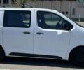 Белый Тойота Proace, объемом двигателя 1.6 л и пробегом 186 тыс. км за 18000 $, фото 6 на Automoto.ua
