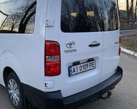 Белый Тойота Proace, объемом двигателя 2 л и пробегом 177 тыс. км за 18900 $, фото 15 на Automoto.ua