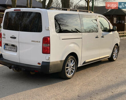 Белый Тойота Proace, объемом двигателя 2 л и пробегом 178 тыс. км за 19999 $, фото 26 на Automoto.ua