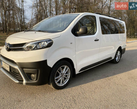 Белый Тойота Proace, объемом двигателя 2 л и пробегом 178 тыс. км за 19999 $, фото 25 на Automoto.ua