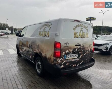Белый Тойота Proace, объемом двигателя 2 л и пробегом 250 тыс. км за 16999 $, фото 4 на Automoto.ua
