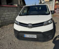 Белый Тойота Proace, объемом двигателя 1.56 л и пробегом 198 тыс. км за 12700 $, фото 2 на Automoto.ua