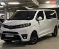 Белый Тойота Proace, объемом двигателя 2 л и пробегом 137 тыс. км за 26499 $, фото 1 на Automoto.ua