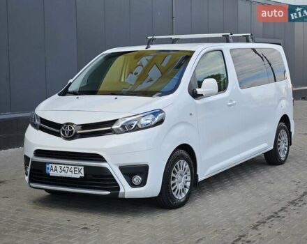 Белый Тойота Proace, объемом двигателя 2 л и пробегом 92 тыс. км за 29800 $, фото 2 на Automoto.ua