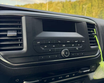 Білий Тойота Proace, об'ємом двигуна 2 л та пробігом 136 тис. км за 28500 $, фото 28 на Automoto.ua
