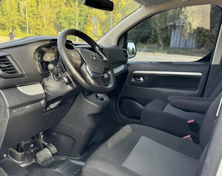 Білий Тойота Proace, об'ємом двигуна 2 л та пробігом 136 тис. км за 28500 $, фото 22 на Automoto.ua
