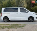 Білий Тойота Proace, об'ємом двигуна 2 л та пробігом 136 тис. км за 28500 $, фото 10 на Automoto.ua