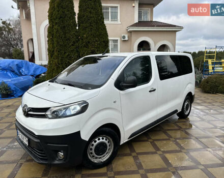 Білий Тойота Proace, об'ємом двигуна 2 л та пробігом 193 тис. км за 23950 $, фото 1 на Automoto.ua