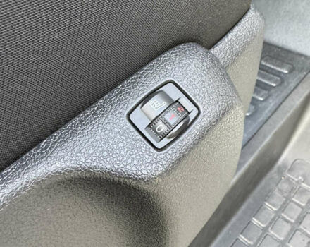 Білий Тойота Proace, об'ємом двигуна 2 л та пробігом 136 тис. км за 28500 $, фото 31 на Automoto.ua