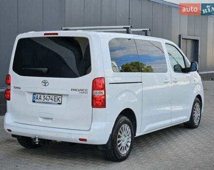 Белый Тойота Proace, объемом двигателя 2 л и пробегом 92 тыс. км за 29800 $, фото 9 на Automoto.ua