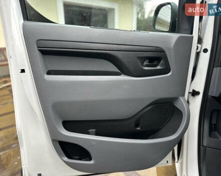 Білий Тойота Proace, об'ємом двигуна 2 л та пробігом 193 тис. км за 23950 $, фото 16 на Automoto.ua