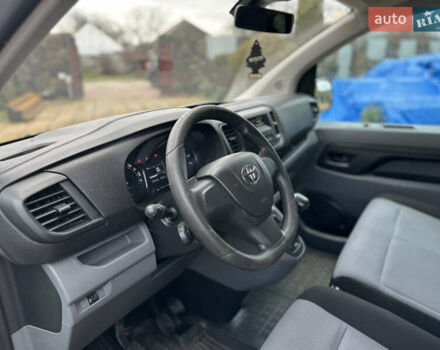 Білий Тойота Proace, об'ємом двигуна 2 л та пробігом 193 тис. км за 23950 $, фото 14 на Automoto.ua