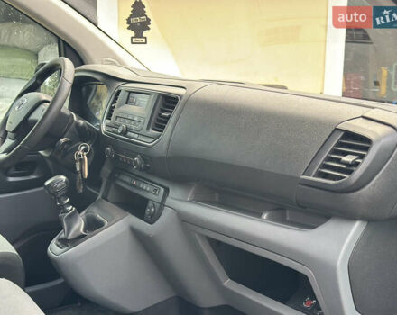 Білий Тойота Proace, об'ємом двигуна 2 л та пробігом 193 тис. км за 23950 $, фото 20 на Automoto.ua