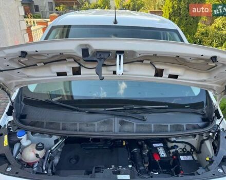 Білий Тойота Proace, об'ємом двигуна 2 л та пробігом 202 тис. км за 16700 $, фото 27 на Automoto.ua